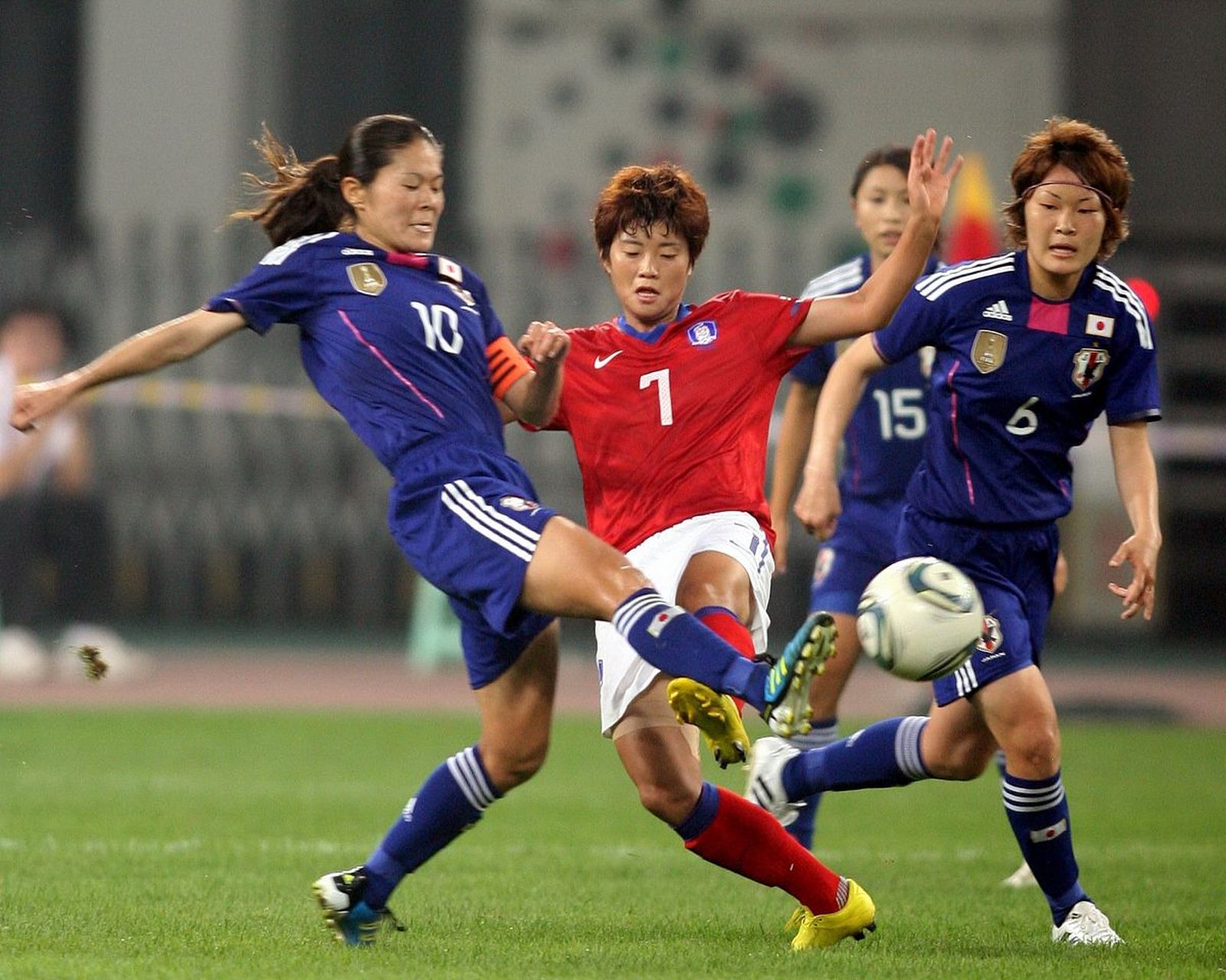 澳大利亚女足比赛遭遇连败，小组出局