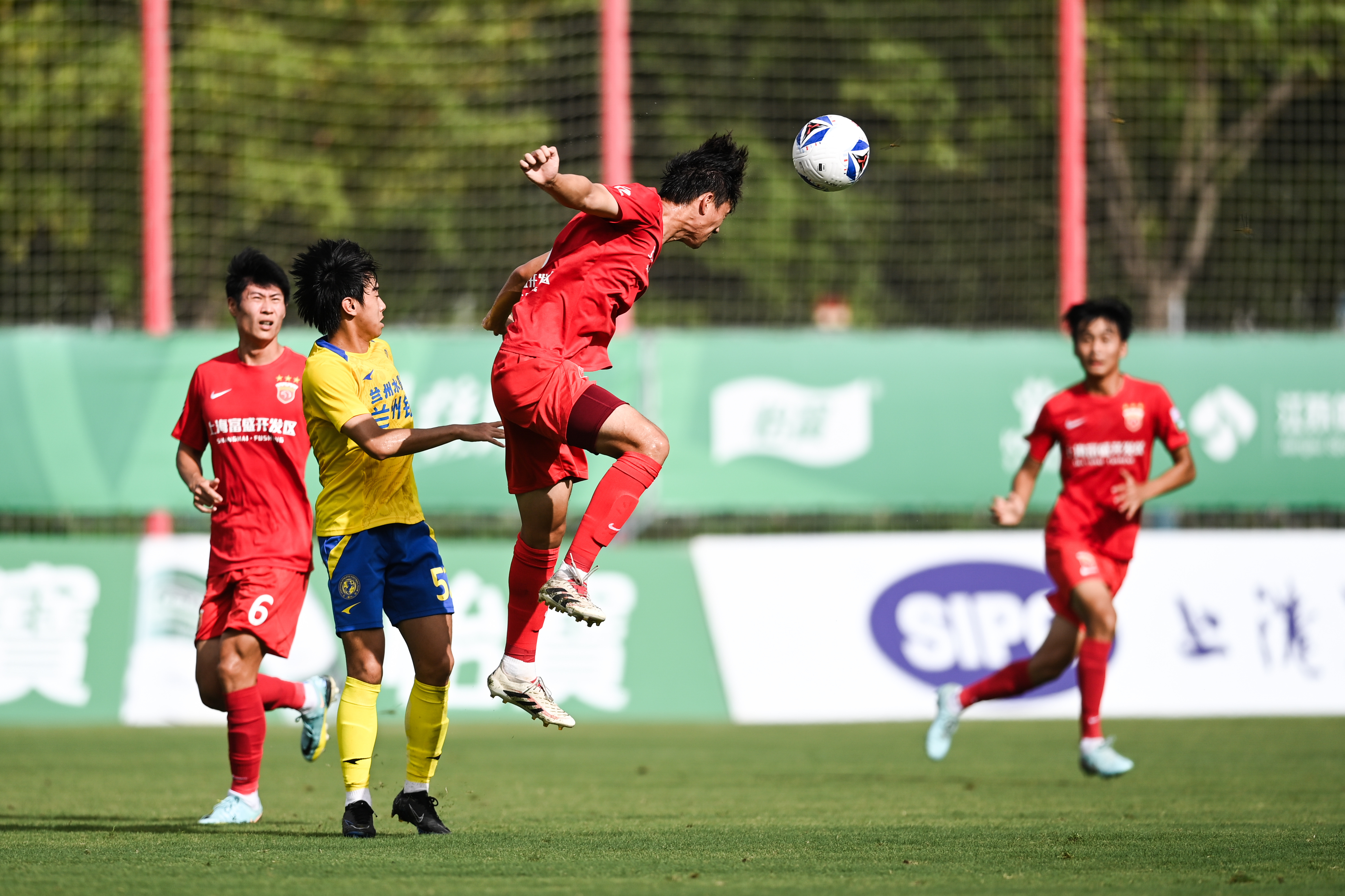 包含亚洲锦标赛开赛在即，各队备战气氛浓厚的词条