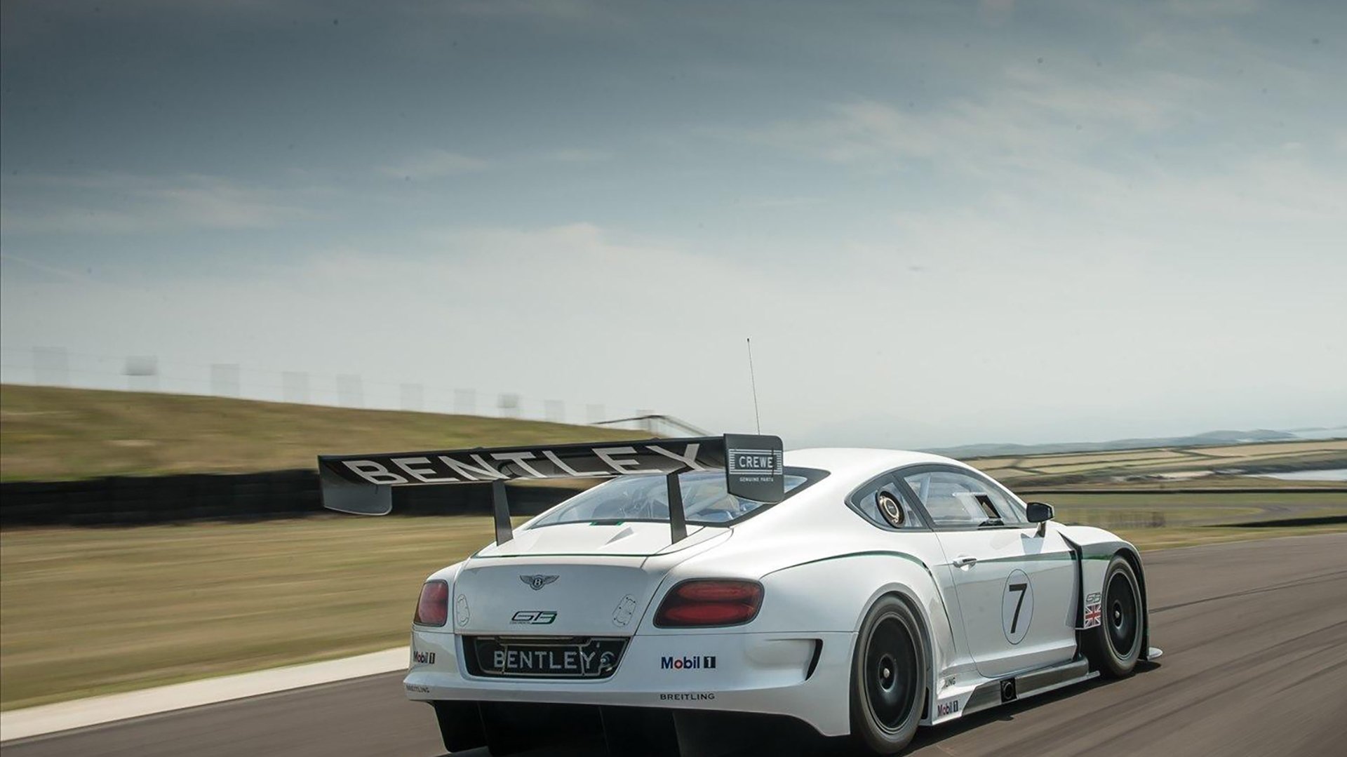 范弗利特进攻端无人可挡,辽宁队粉碎广厦队