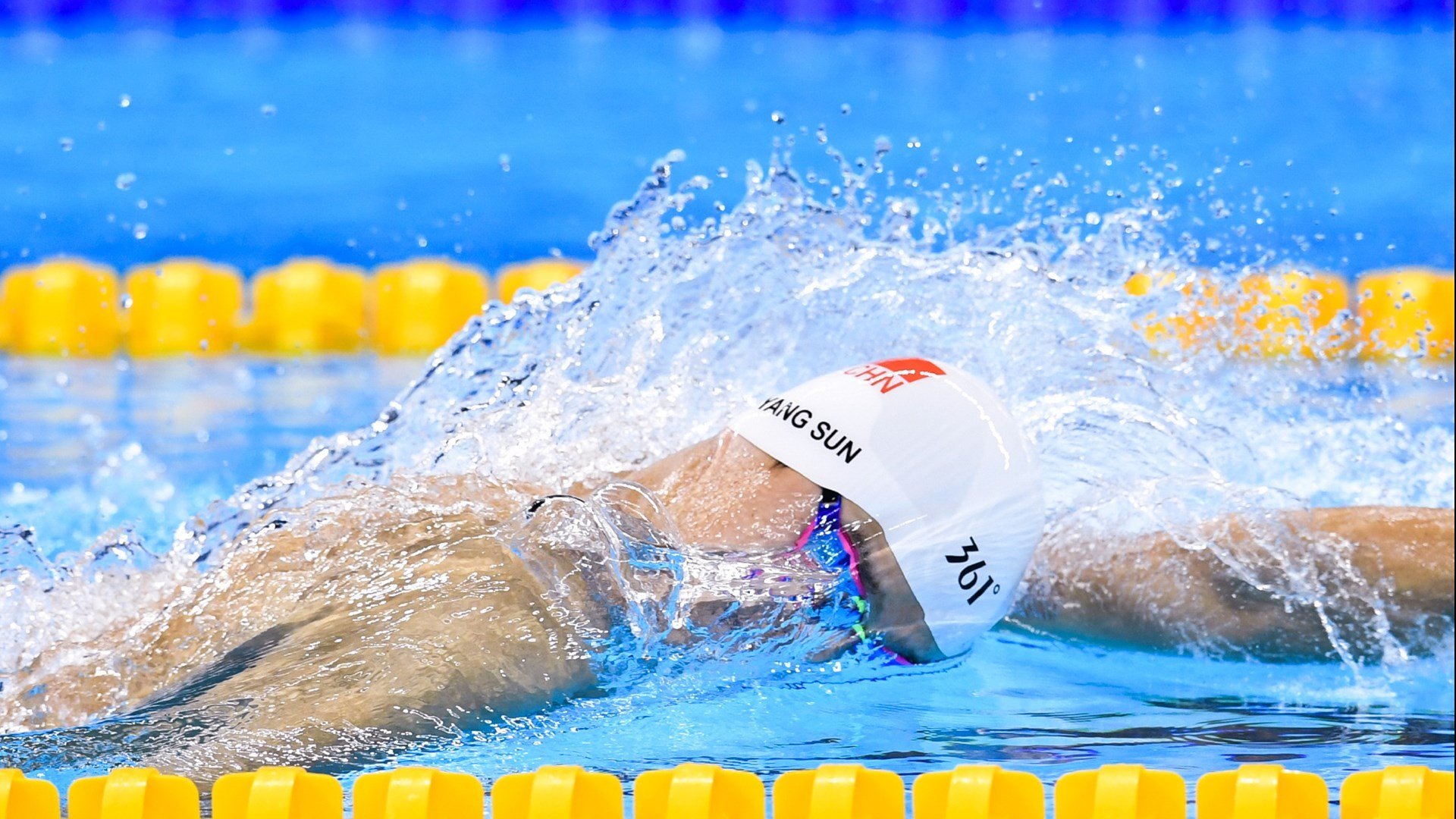 马赛之夜,姆巴佩的星辰与尼日利亚的坚韧